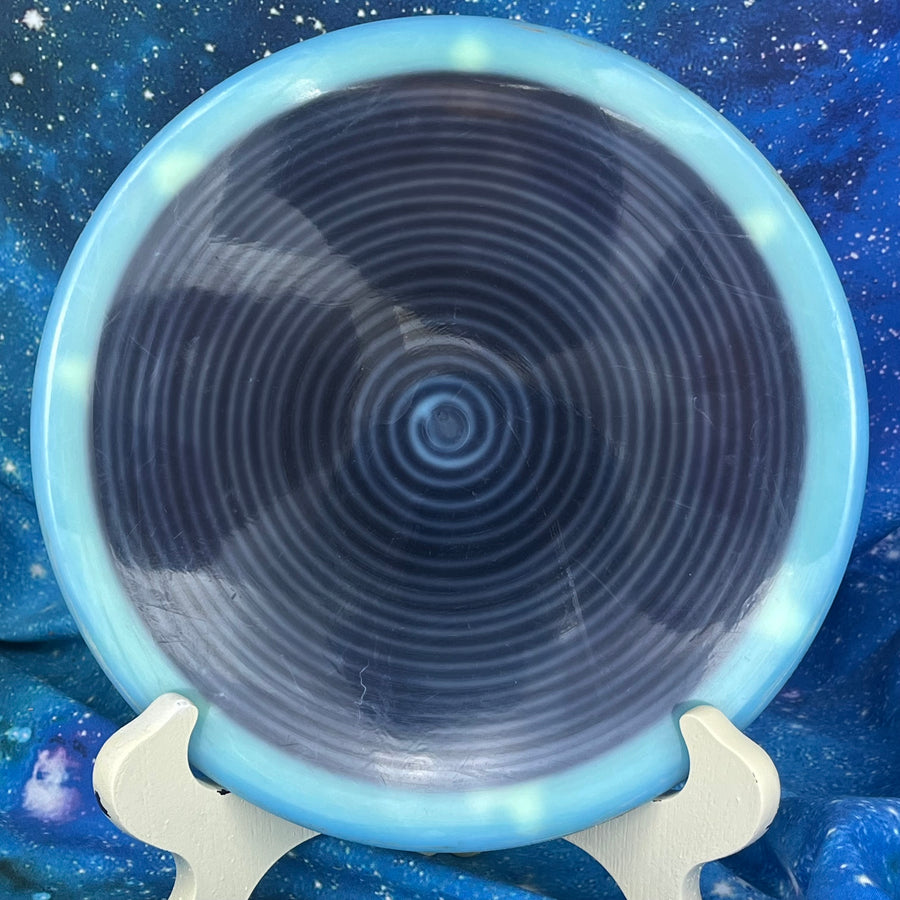Pre-Owned - Dynamic Discs - Justice (DyeMax Fuzion, Lucid Glimmer, Moonshine)